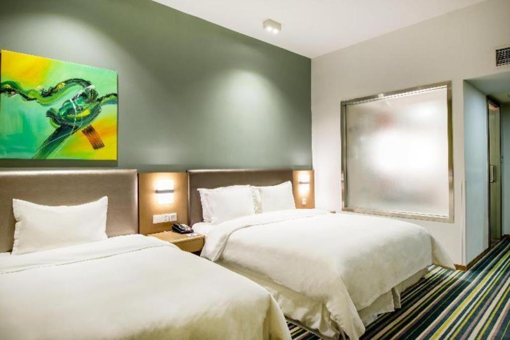 Holiday Inn Express Dujiangyan Ancient City Εξωτερικό φωτογραφία