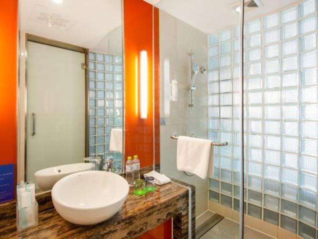 Holiday Inn Express Dujiangyan Ancient City Εξωτερικό φωτογραφία