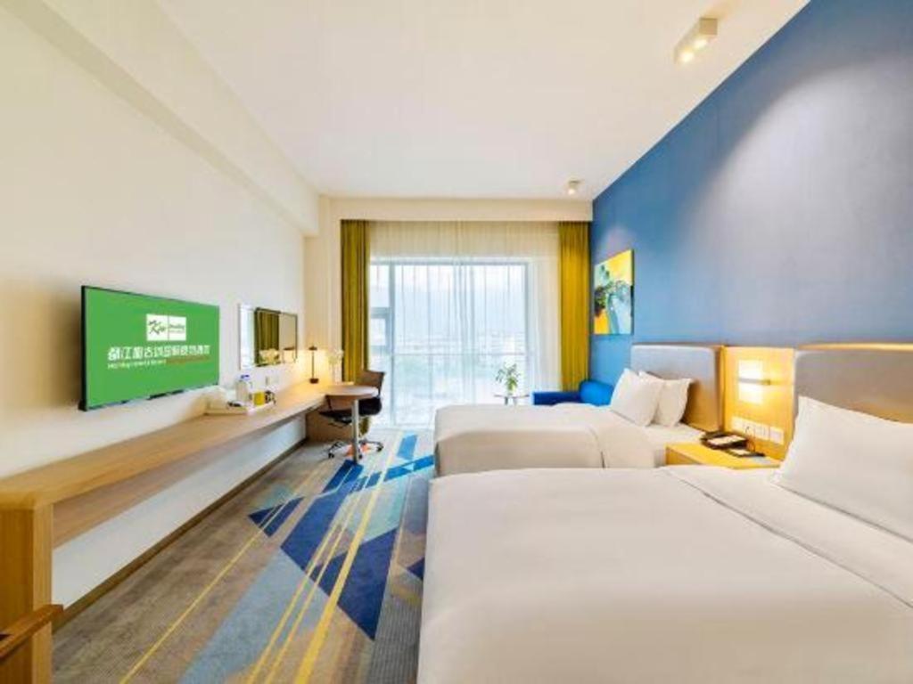 Holiday Inn Express Dujiangyan Ancient City Εξωτερικό φωτογραφία