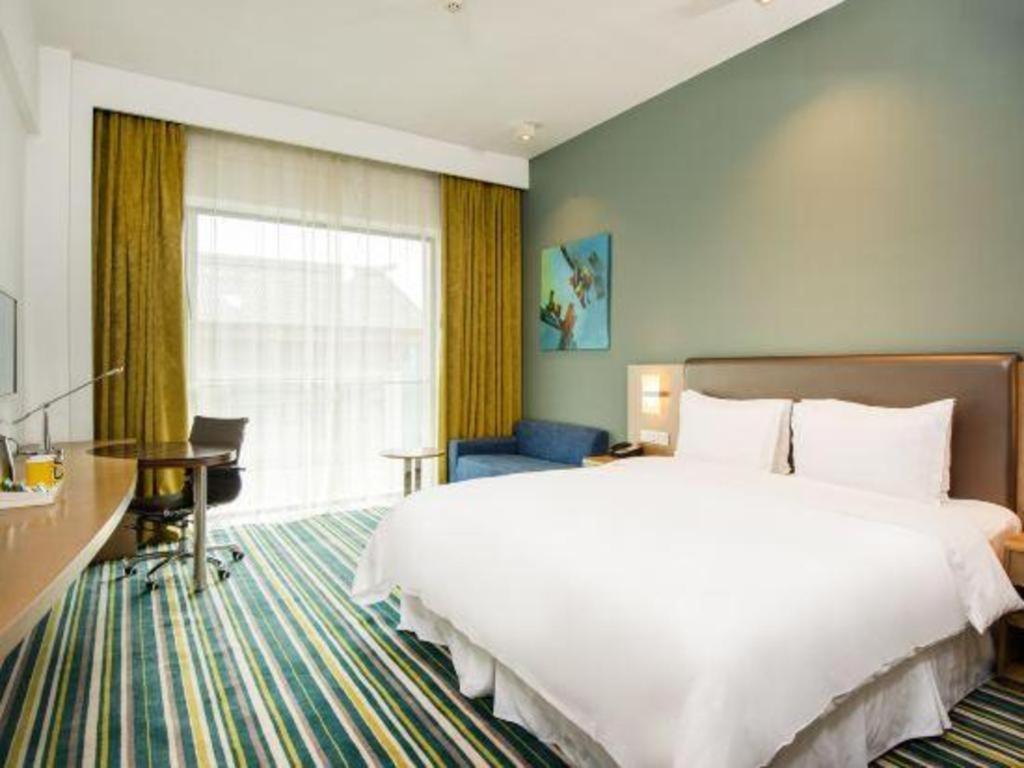 Holiday Inn Express Dujiangyan Ancient City Εξωτερικό φωτογραφία